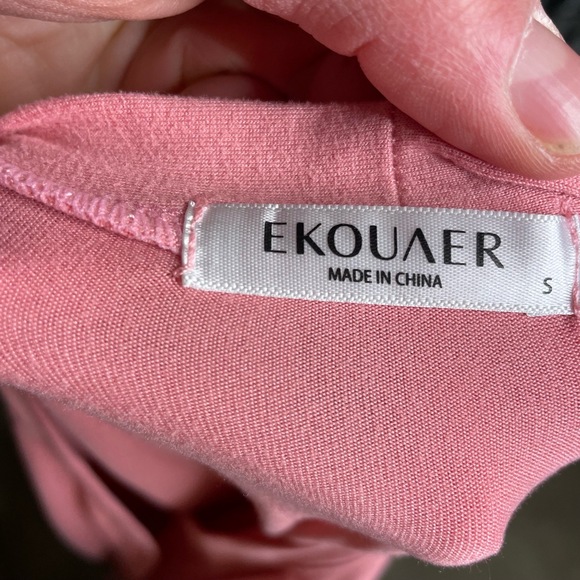 Amazon Pink Button Down Sleep Shirt Night Gown Nursing Friendly Size Small - Picture 4 of 4